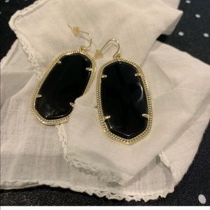 Kendra Scott Elle earrings